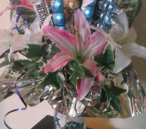 Jewels Renee custom candy bouquets - Midland, MI