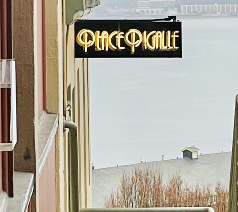 Place Pigalle Restaurant & Bar - Seattle, WA
