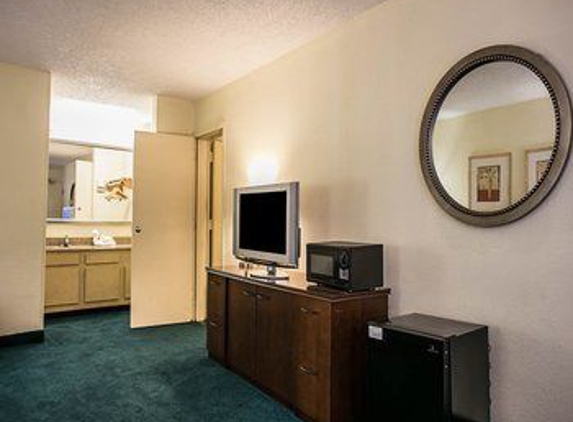 Quality Inn - Sumter, SC