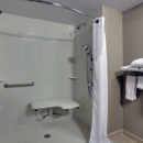 Holiday Inn Express & Suites Meadowlands Area by IHG - Hotels