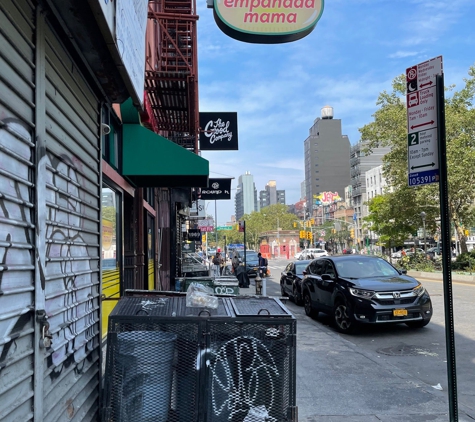 Empanada Mama LES - New York, NY