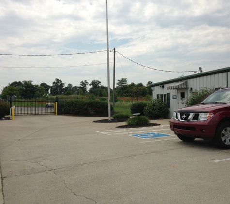 Airborne Parkway Storage - Clarksville, TN