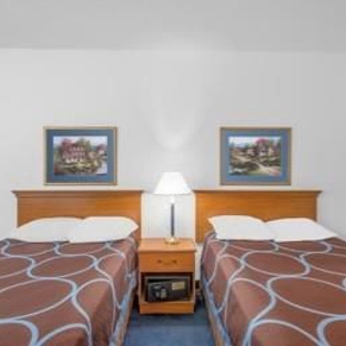 Super 8 by Wyndham Highland NY - Highland, NY