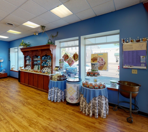 Kilwins Chocolate & Ice Cream Shop - Boyne City, MI