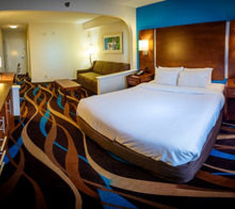 Four Points by Sheraton Fort Lauderdale Airport / Cruise Port - Fort Lauderdale, FL