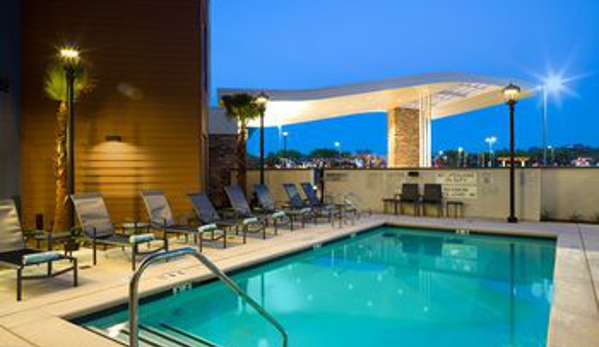 Fairfield Inn & Suites - San Marcos, CA