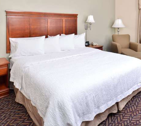 Hampton Inn & Suites Dayton-Vandalia - Dayton, OH