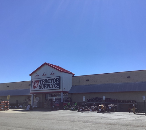 Tractor Supply Co - Starkville, MS