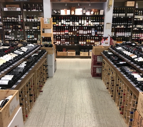 Liquorama Wine Cellars - Hyde Park, NY. Organic and Seasonal Selections