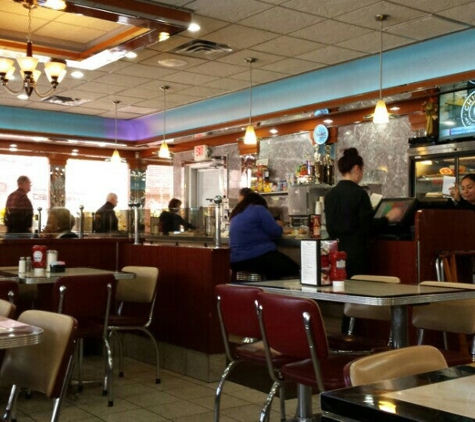 Yankee Clipper Diner - Beacon, NY