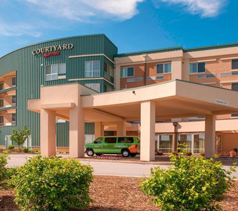 Courtyard by Marriott - Milwaukee, WI