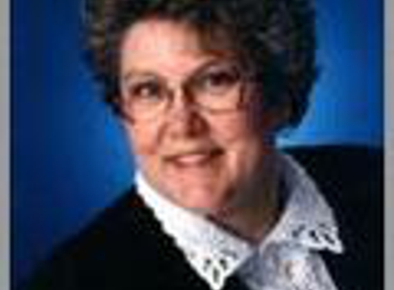 Dr. Lois I Truh, MD - Huron, SD