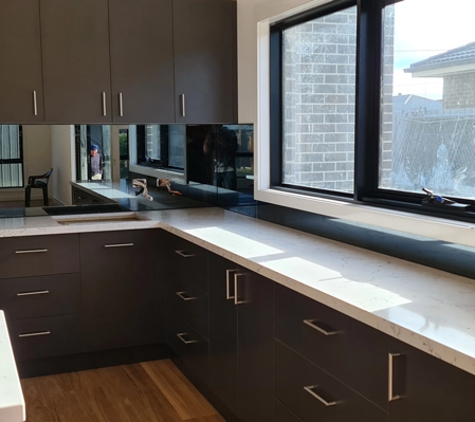 North Geelong Glass Pty Ltd - Rippleside, VIC