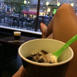 Pearings Cafe + Frozen Yogurt - Indianapolis, IN