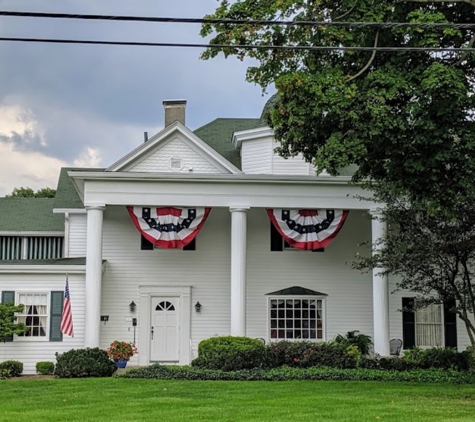 Paul R. Young Funeral Home - Hamilton, OH