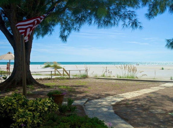 Ahh Sea Breeze Vacation Rental - Anna Maria, FL