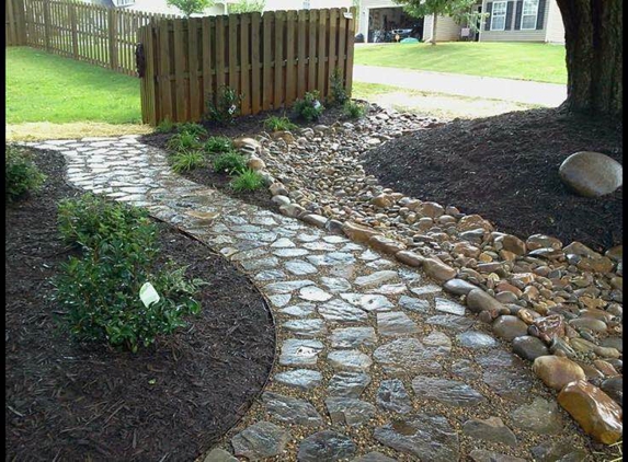 Advance Lawn & Landscape LLC - Lyman, SC