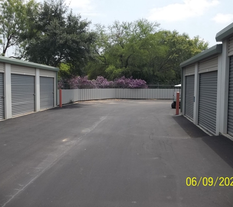 Mission Road Mini-Storage - San Antonio, TX