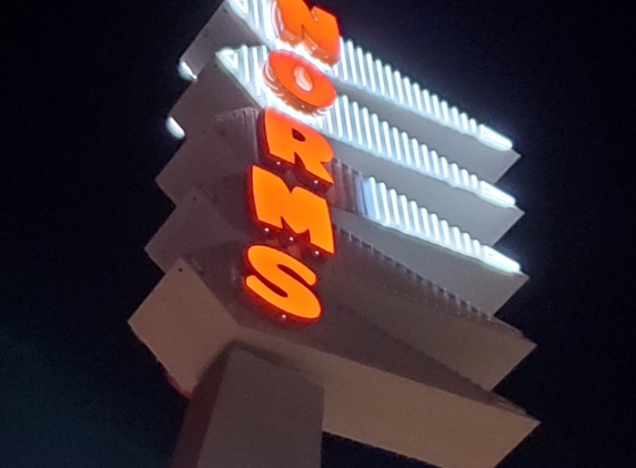 Norms Restaurant - El Monte, CA