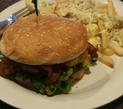 MooMoo's Burger Barn - Rocklin, CA