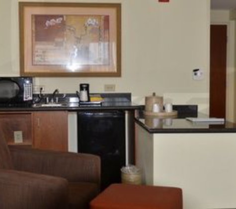 Hampton Inn & Suites Frederick-Fort Detrick - Frederick, MD