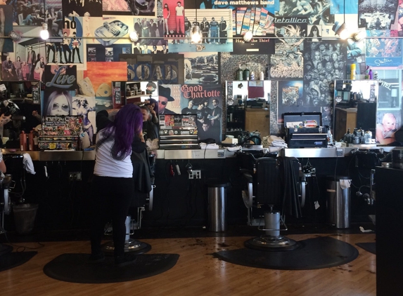 Floyd's 99 Barbershop - Los Angeles, CA