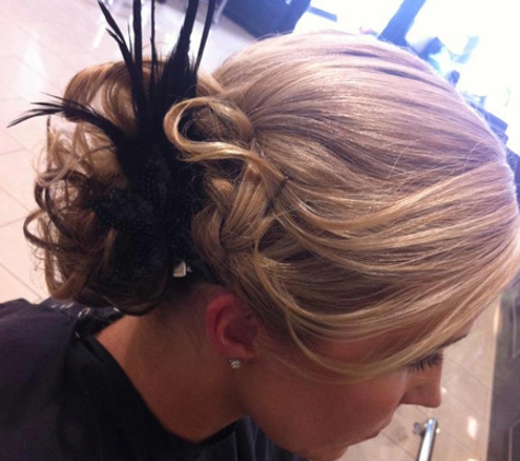 El Artista Hairdressing - Ballarat Central, VIC