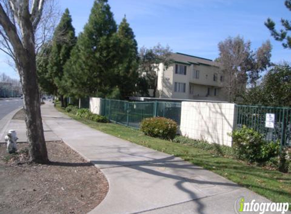Gateway Apartments - San Leandro, CA