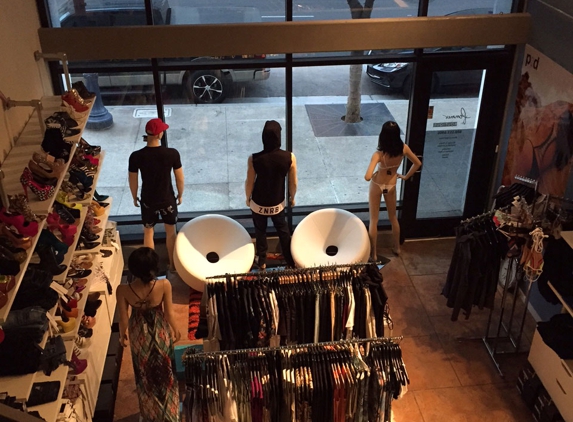 Femmes Boutique - San Diego, CA