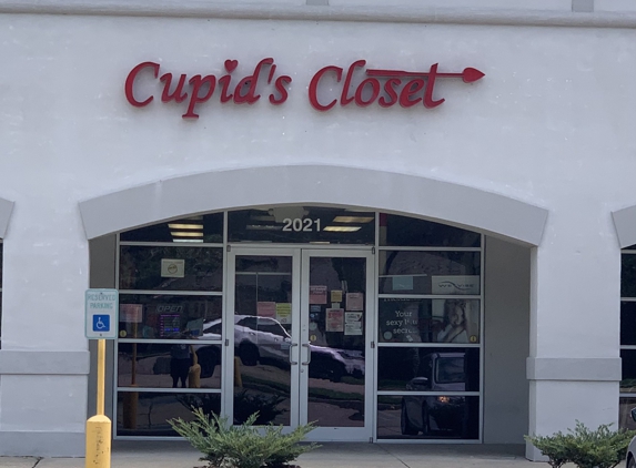 Cupid's Closet Of Lafayette - Lafayette, LA. Front of Cupid's Closet Of Lafayette