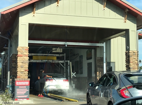 Zips Car Wash - Arlington, TN