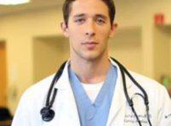 Lyons Family Medicine: Zachary Lyons, MD - Glenside, PA
