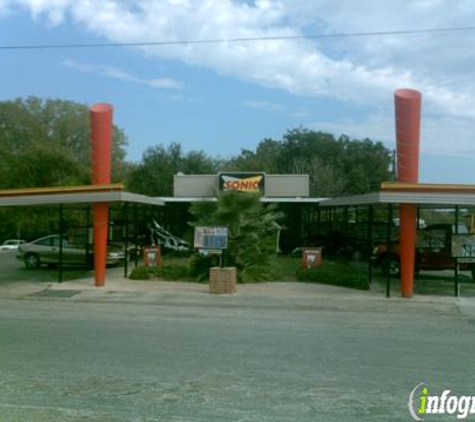 Sonic Drive-In - Bastrop, TX