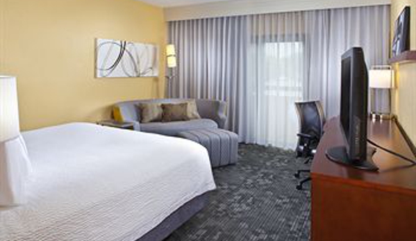 Courtyard by Marriott - Doral, FL