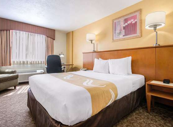 Quality Inn & Suites Near the Theme Parks - Orlando, FL