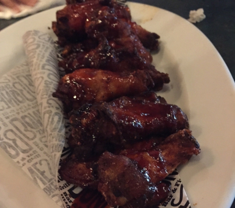 Smokey Bones Bar & Fire Grill - Liverpool, NY