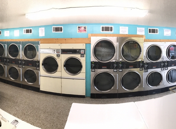 A 24 Hour Coin Laundry - Fort Walton Beach, FL. We offer a variety of Washer sizes. 
14 Top Load Washers $2.00.
6 Horizon Front Load Washers $2.50.
Two 20lb Front Load Washers $3.00.
One 40lb Front Load Washer $5.00.
One 50lb Front Load Washer $6.00. 
Our dryers range in size of 30lb and 45lb. 
We have Four 45lb gas heated dryers, $2.00 to start for 32mins. Sixteen 30lb gas dryers, 6mins per quarter.