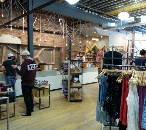 Urban Outfitters - Chicago, IL