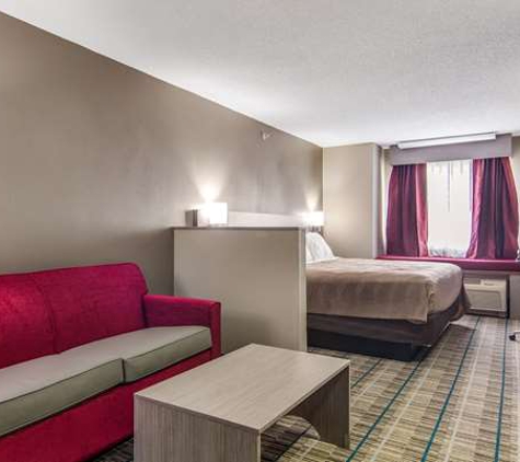 Quality Inn & Suites Grove City-Outlet Mall - Mercer, PA