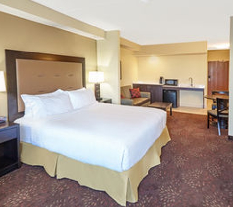 Holiday Inn Express & Suites Sandusky - Sandusky, OH