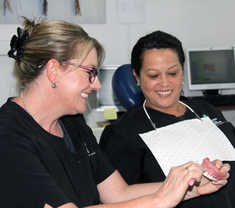 Bolsover Dental Practice - Rockhampton, QLD. Cosmetic dentistry and whitening.