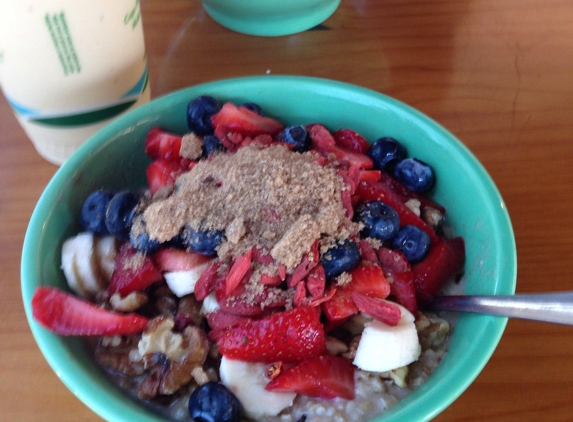 Backyard Bowls - Santa Barbara, CA