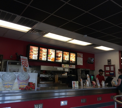 Hardee's - Williamsburg, VA