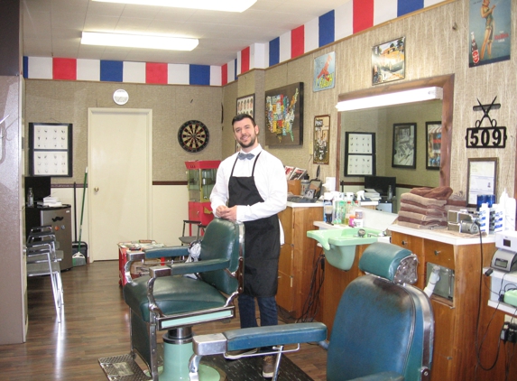 Talk of The Town Barber Shop - Lynden, WA