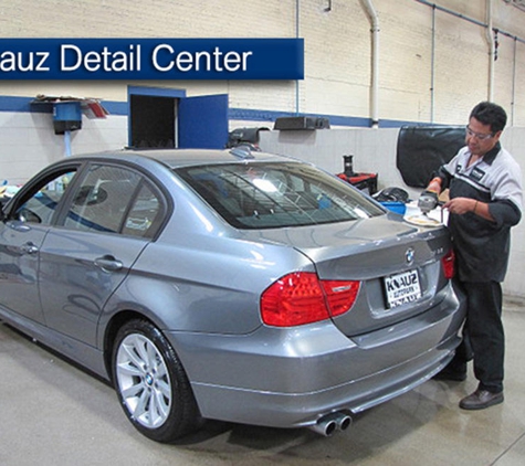 Karl Knauz BMW - Lake Bluff, IL