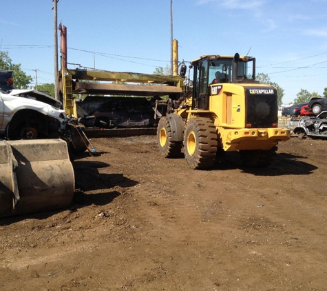 Global Auto Recycling & Repair - Elgin, IL