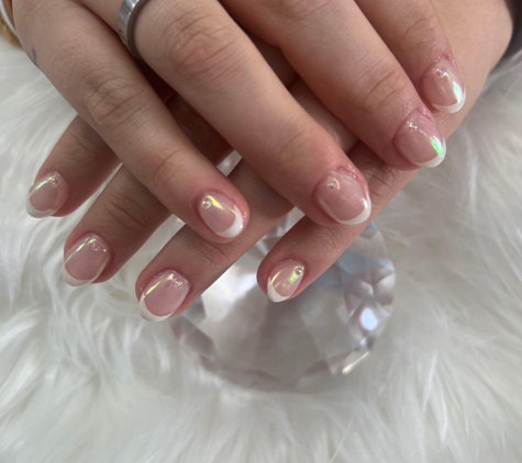 Elegant Nail Salon - Smithtown, NY