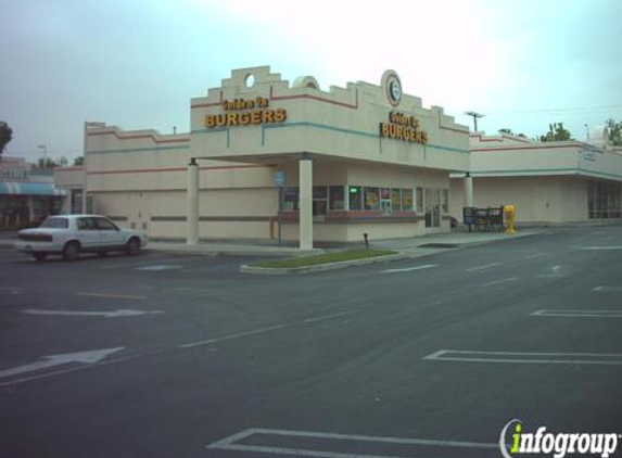 Dino's Chicken & Burgers - Pomona, CA