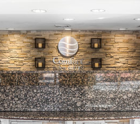 Comfort Inn & Suites East Hartford - Hartford - East Hartford, CT