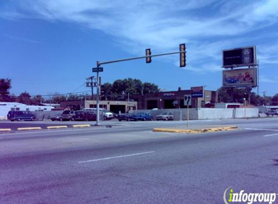 Mel's Car Care Center - Melrose Park, IL